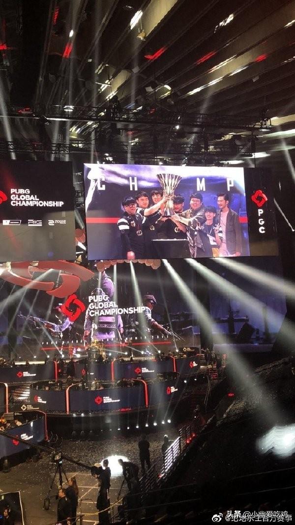 他敢于在关 他敢于在关